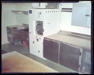 Bare base kitchen, Steam G.E. rcf.