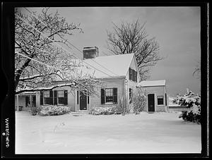 Marblehead, house exterior, snow