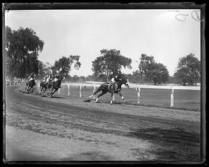 Racing at the country club, Brookline, MA