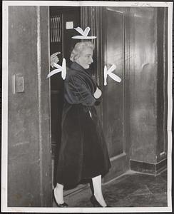 Mrs. Alice Fitzpatrick of Brighton, held S.P. for murder