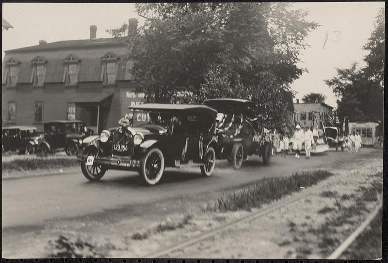 Parade, 1924