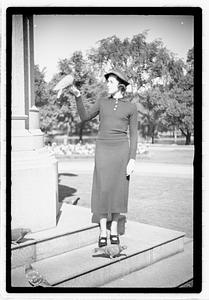 Models posing, Boston Common