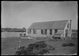 Boathouse built by James Lee who built speedboats. Geo. Manter owned land it sits on & used it as boathouse & still belongs to Geo. Manter family