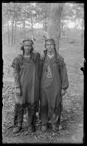 Pageant, MLW. Indian maidens