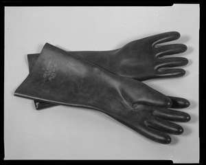 Line item (J-68475) - gloves, toxicological agents protective, M4