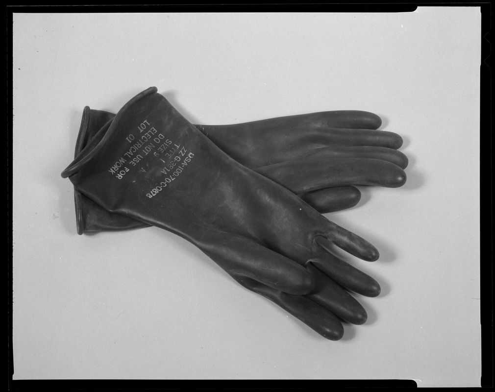 Line item (J-69610) gloves, rubber: acid and alkali resistant, black, type I