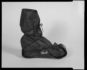 CEMEL, chemical protective overboot, side view