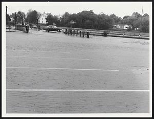 Shore Road + Bridge (Winchester) flooded.
