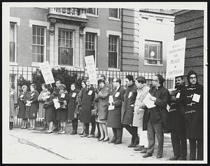 Picketing