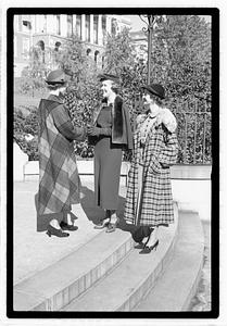 Models posing, Boston State House