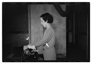 Miss Mabel Goguem typewriter demonstration