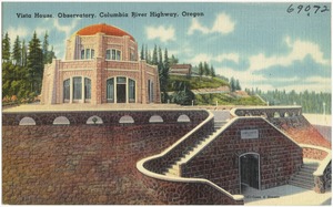 Vista House. Observatory, Columbia River Highway, Oregon