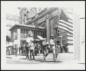 San Francisco -- President's Hotel Picketed -- A picket line of waterfront workers formed outside the Fairmont hotel here today while President Truman addressed a meeting of Democrats inside. The workers were protesting the Coast Guard Screening of longshoremen and seafarers.