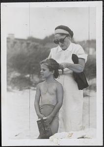 Caroline Kennedy, Maud Shaw