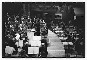 Pops Paris Night Symphony Hall