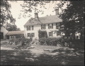 Reeves Tavern on Old Connecticut Path, built 1715.