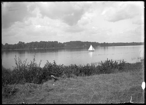 Riverside Park, Connecticut River, sailboat
