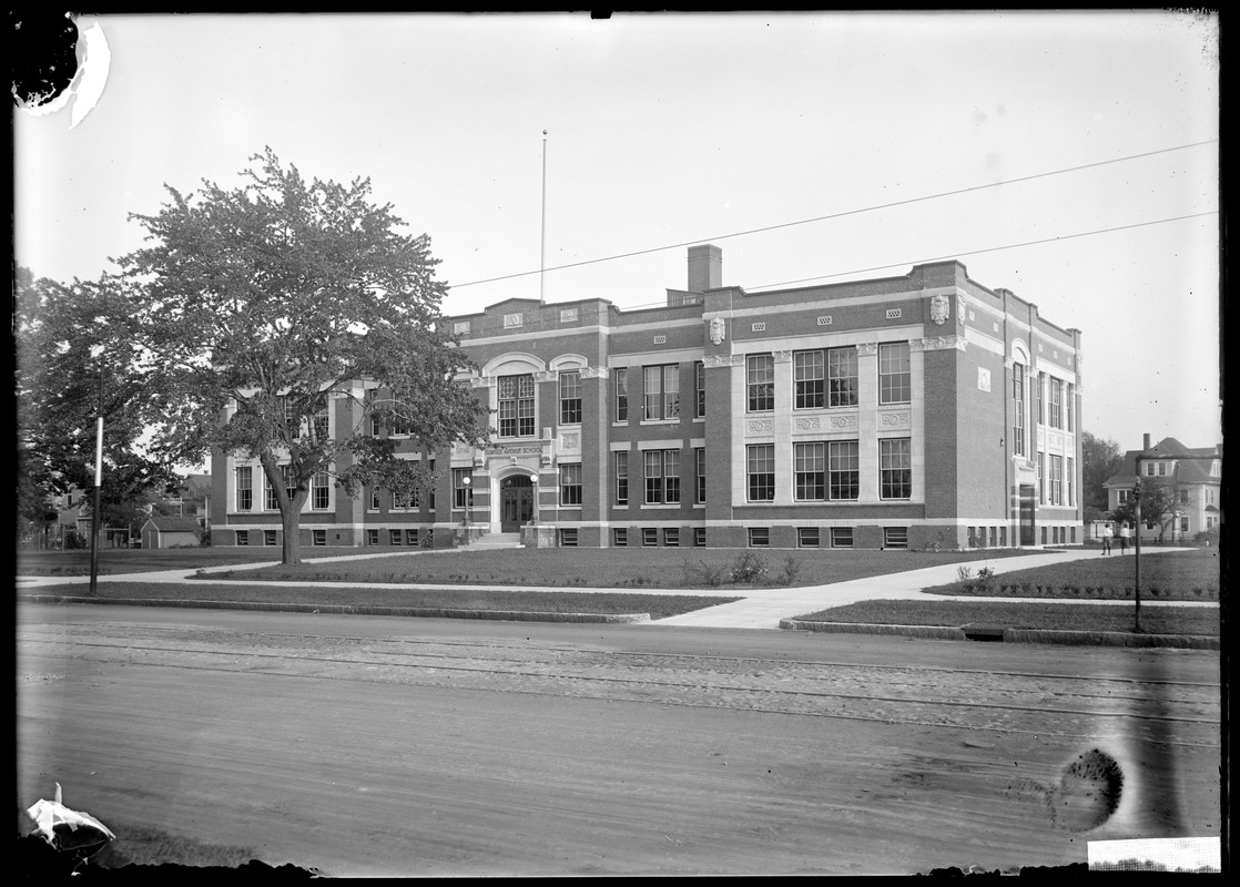 Sumner Avenue School