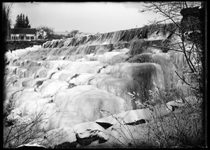 Dam, Wire Village, ice