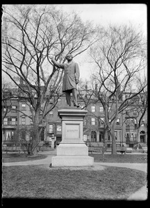 E. Everett statue