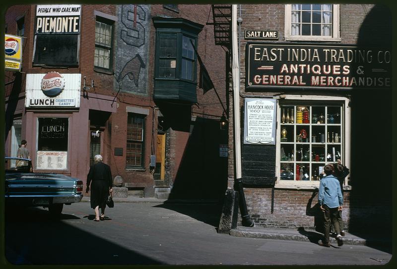 Creek Square, Ebenezer Hancock House on the right