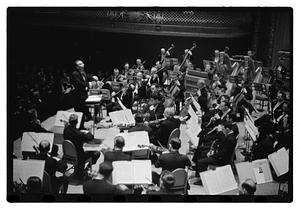 Harvard & Radcliffe Glee Clubs symphony Woodworth conducting, Symphony Hall
