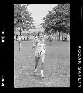 Women's summer foot race around Charles River Basin, Boston