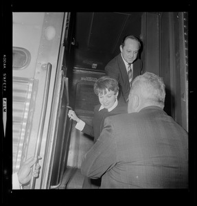 Judy Garland and Sid Luft disembark from train at Back Bay Station