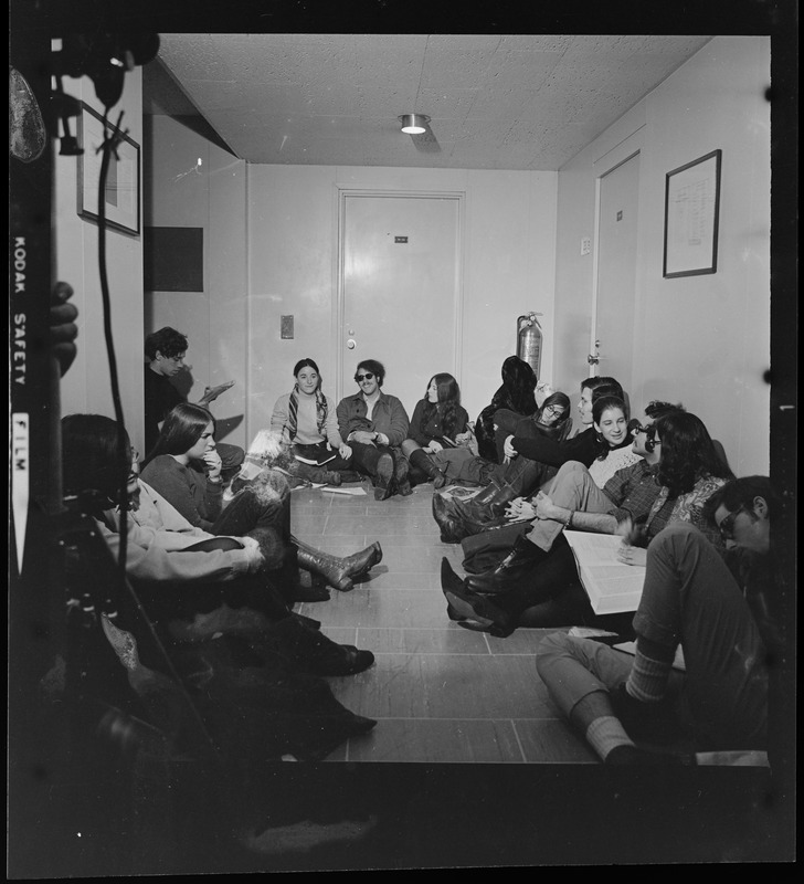 Brandeis University administration building sit-in - Digital Commonwealth