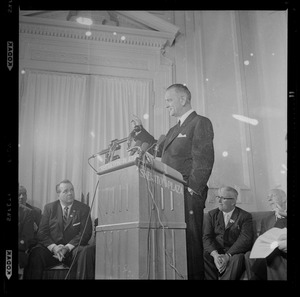 Senator Lyndon Johnson at press conference at Sheraton-Plaza