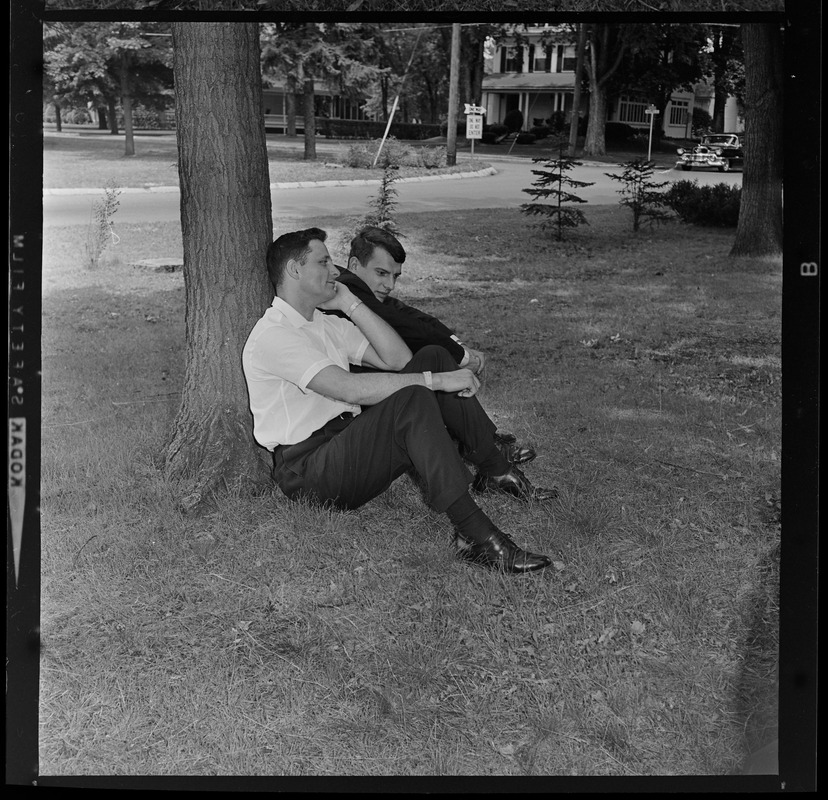 Sen. Birch Bayh with aide Larry Cummings--air crash victim in first ...