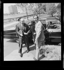 Heart surgery pioneers Dr. Michael DeBakey and Dr. Christiaan Barnard arrive at Boston Museum of Science for symposium