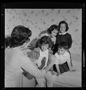 Roger and Joan Sonnabend with their children