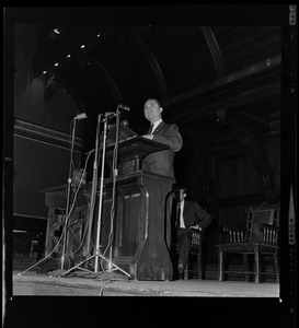 Gov. George Wallace speaking at Sanders Theatre