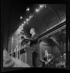 Gov. George Wallace speaking at Sanders Theatre