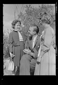 George Cabot Lodge with two unidentified women