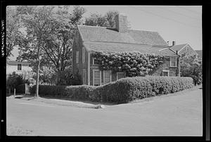 House on South Mill Street corner, Nantucket