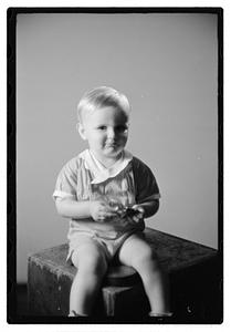 Donald Fletcher 18 mo. Son of Philis of the Park Dep.