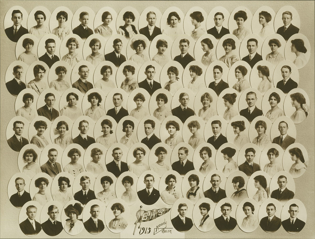 Class picture. Class of 1915.