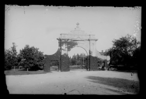 Monumental entrance gate to Chestnut Hill Reservoir
