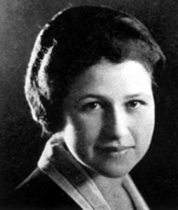Ruth Graves Wakefield, Class of 1924 Senior photo