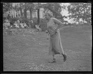 Older woman golfer