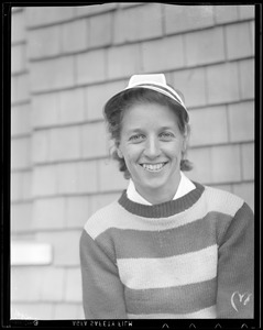 Portrait of a woman golfer