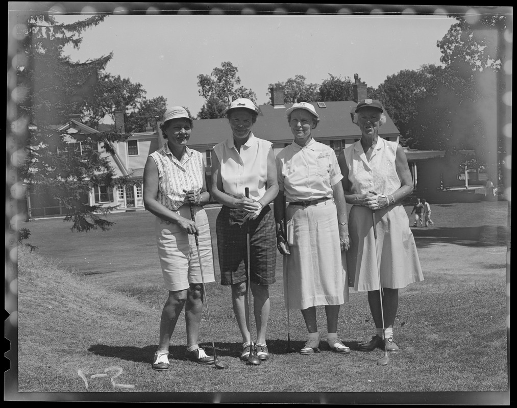 Women golfers