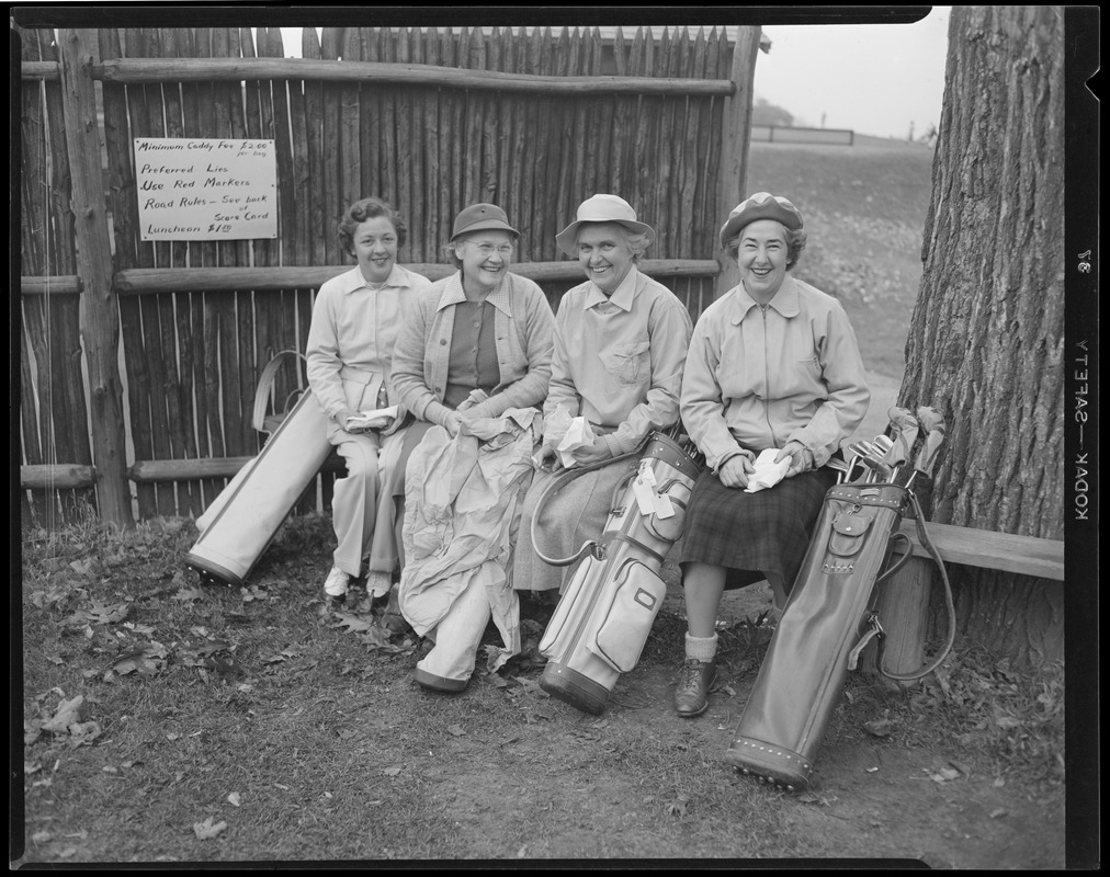 Women golfers