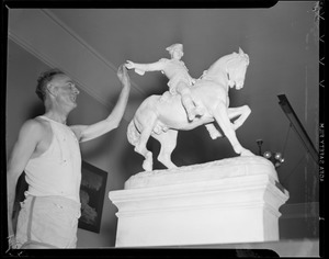 Clarence DeMar with model of Paul Revere statue