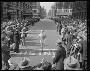 Johnny Kelley finishing the 1940 B.A.A. Marathon