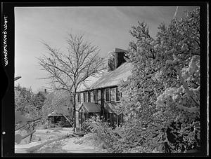 Marblehead, house exterior, snow