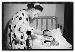 Harry W. Syer magician at Children's Hospital
