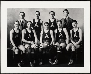 Men's basketball team 1924